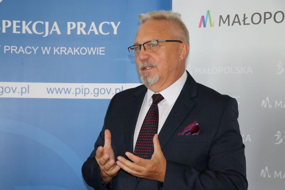 Zdjęcie galerii artykułu: Jan Gąsienica-Walczak, Dyrektor Wojewódzkiego Urzędu Pracy w Krakowie - Podpisanie porozumienia o współpracy Okręgowego Inspektoratu Pracy i Wojewódzkiego Urzędu Pracy w Krakowie 3